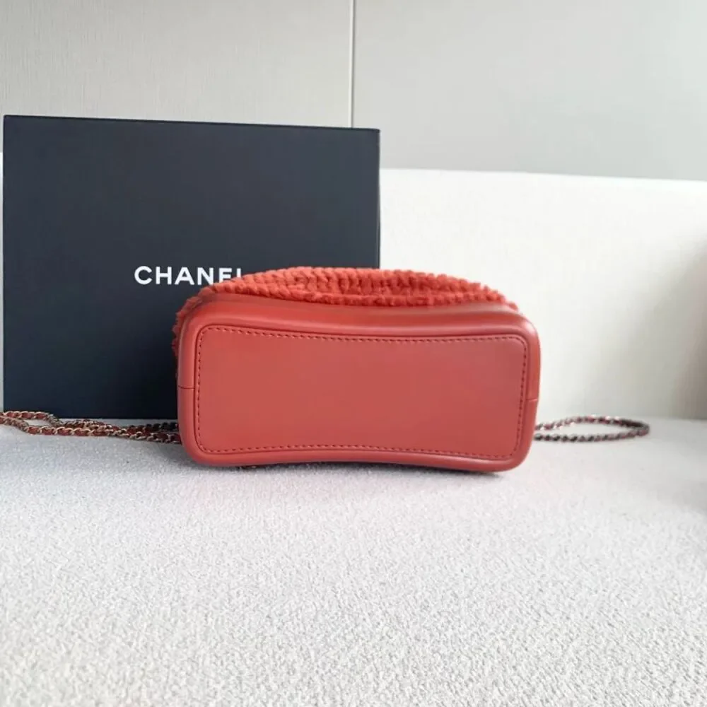 CHANEL brand color